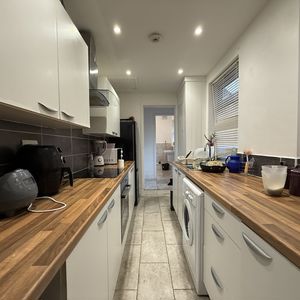 Photo 7- click for photo gallery